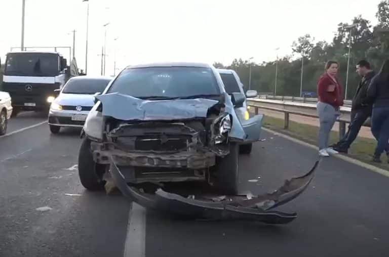 Choque en cadena dificulta acceso a la capital